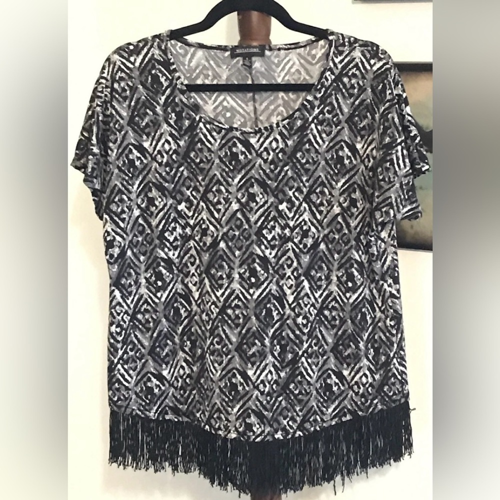 Notations Black and White Boxy Short Sleeve‎ Blouse